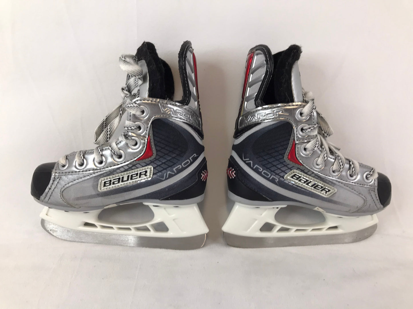 Hockey Skates Child Size 10 Shoe Size Bauer Vapor X.20 New Demo Model