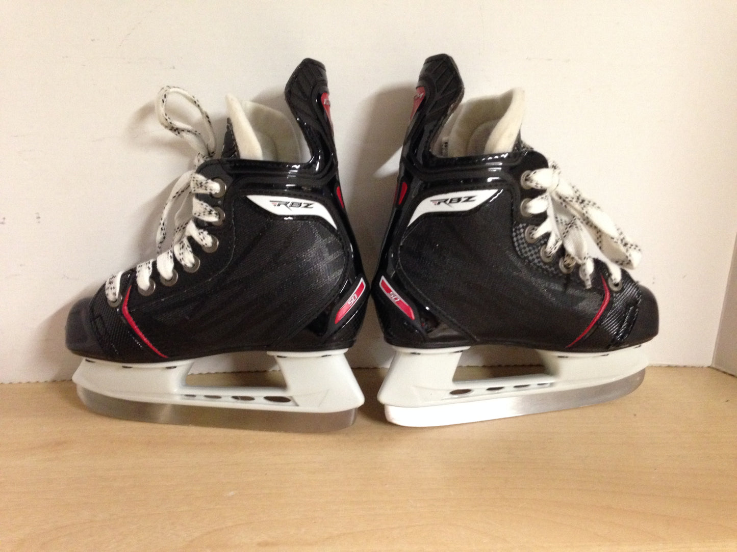 Hockey Skates Child Size 11 Toddler Shoe Size CCM RBZ New Demo Model