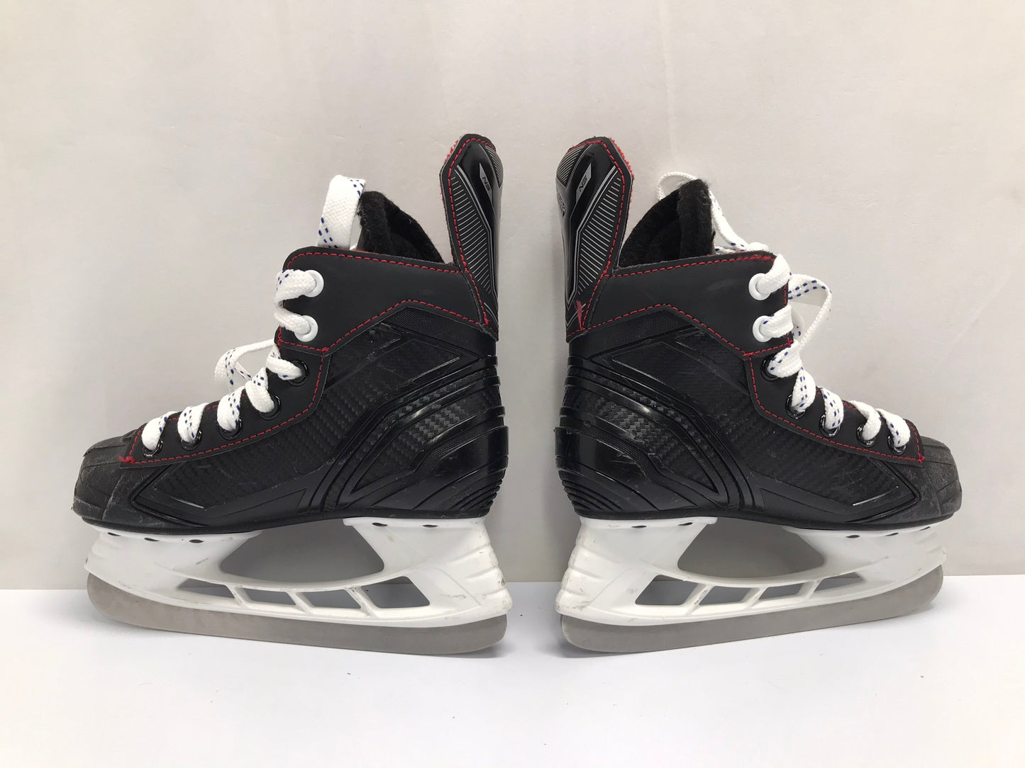 Hockey Skates Child Size 13 Shoe Size Bauer Excellent