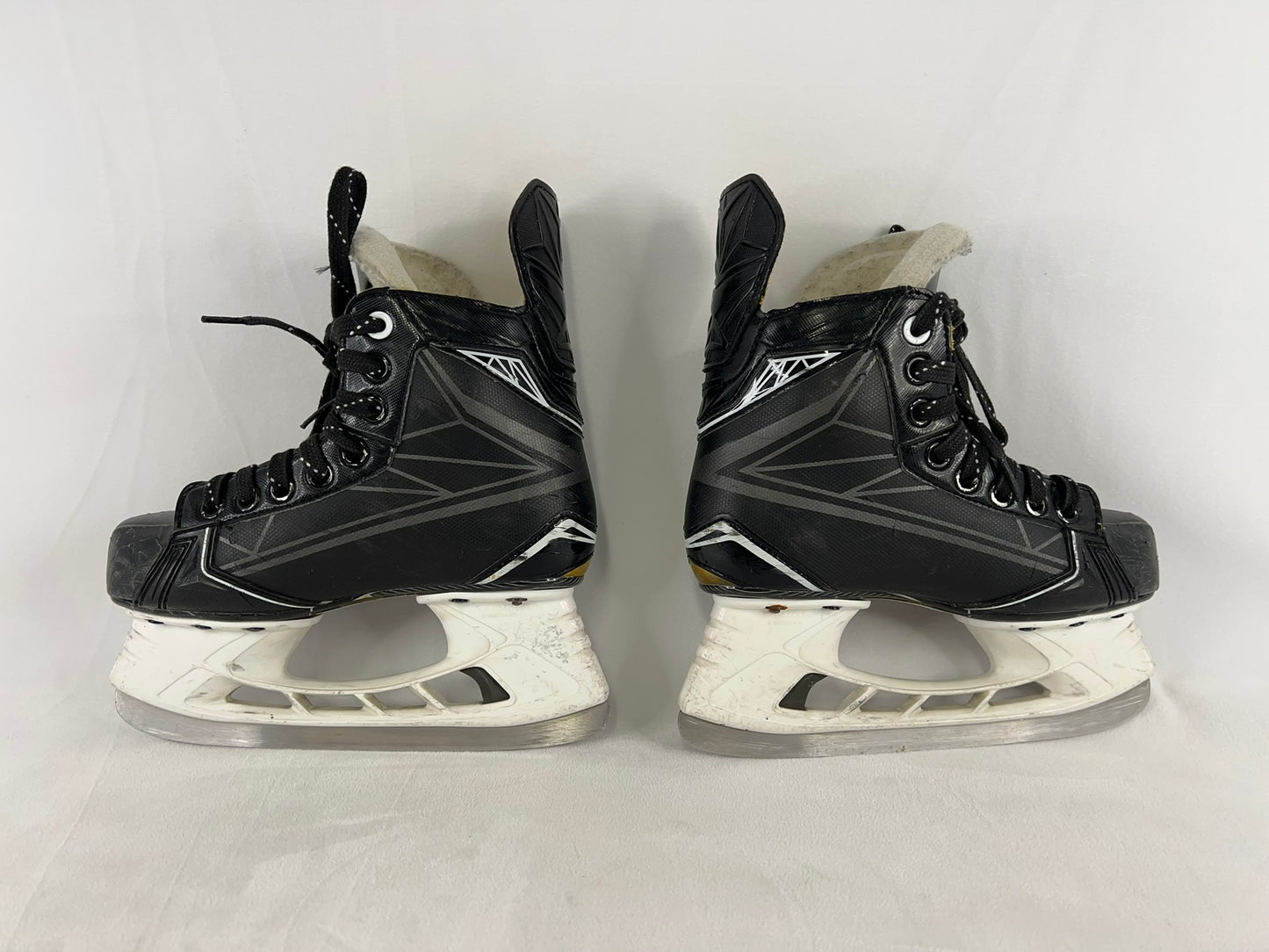 Hockey Skates Child Size 2.5 Shoe Size Bauer Supreme Minor Wear