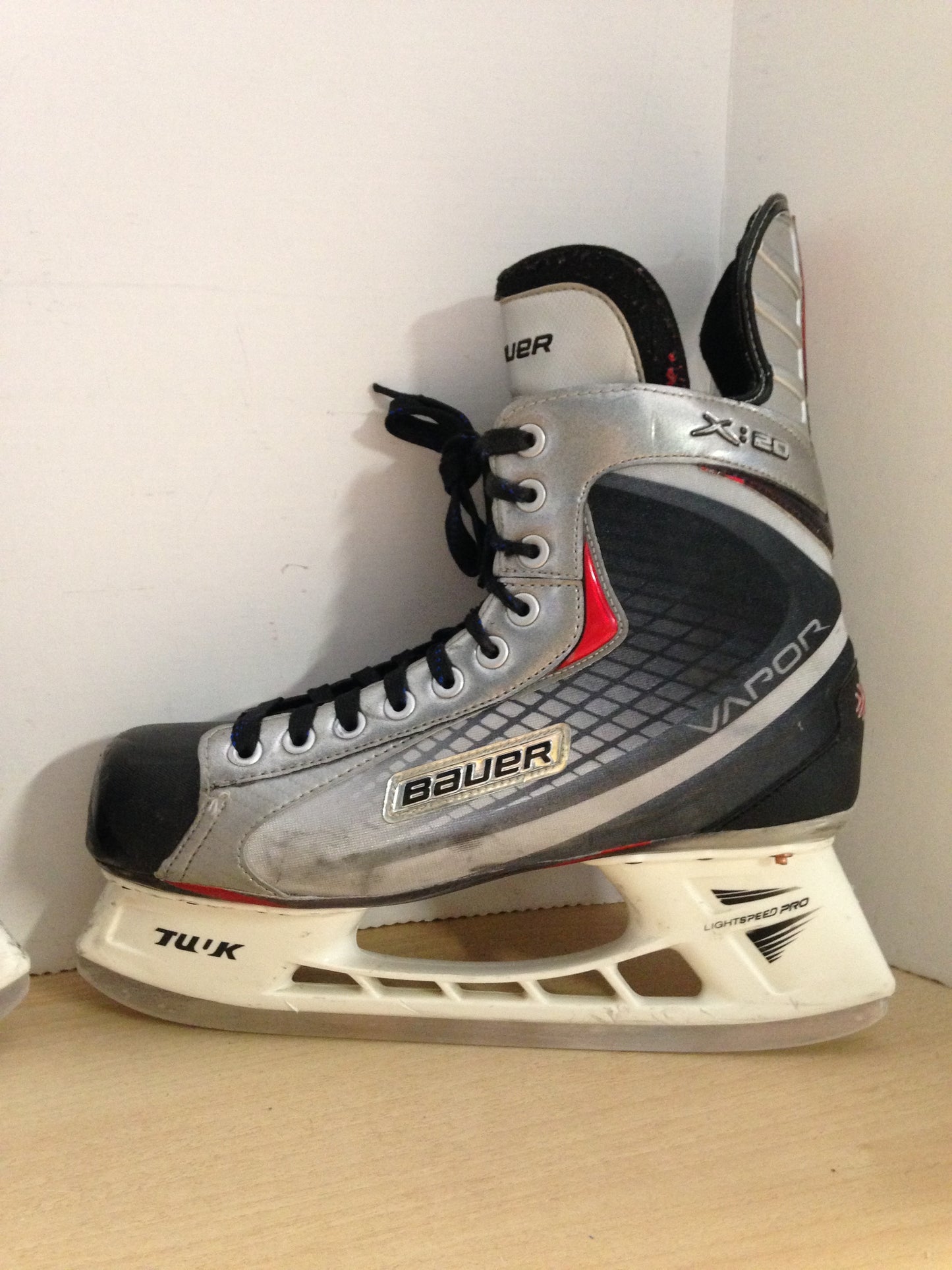 Hockey Skates Men's Size 11.5 Shoe 10 Skate Size Bauer Vapor X.20