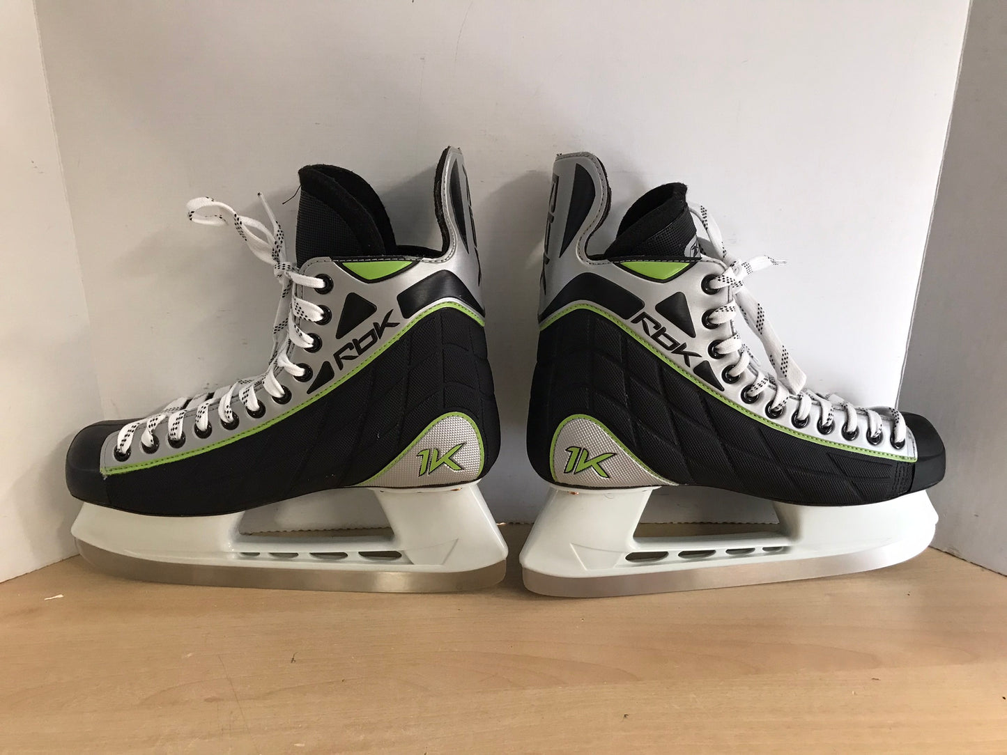 Hockey Skates Men's Size 11 Shoe Size RBK New Demo Model