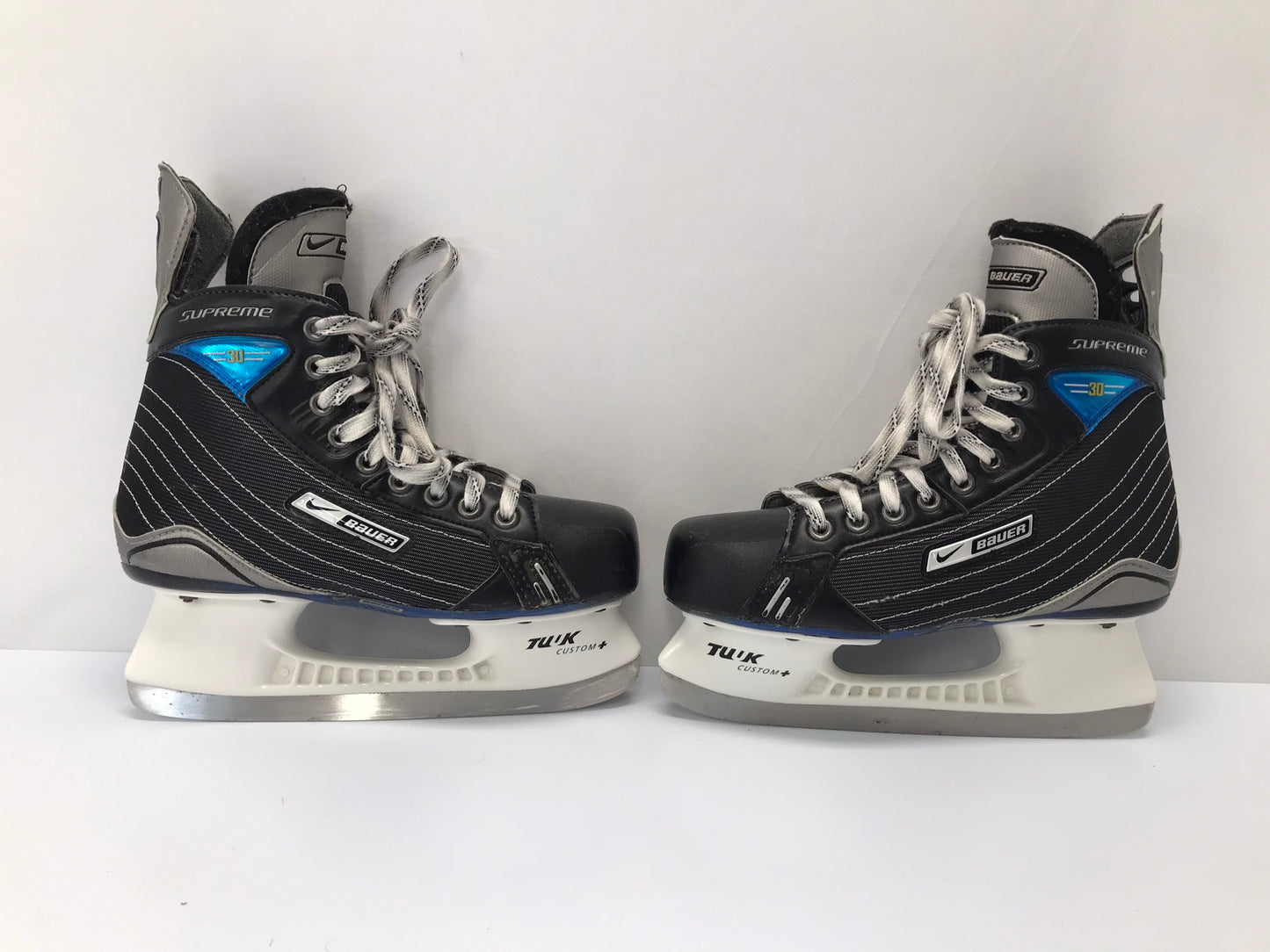 Hockey Skates Men's Size 6 EE Shoe Size Bauer Supreme 30 Excellent
