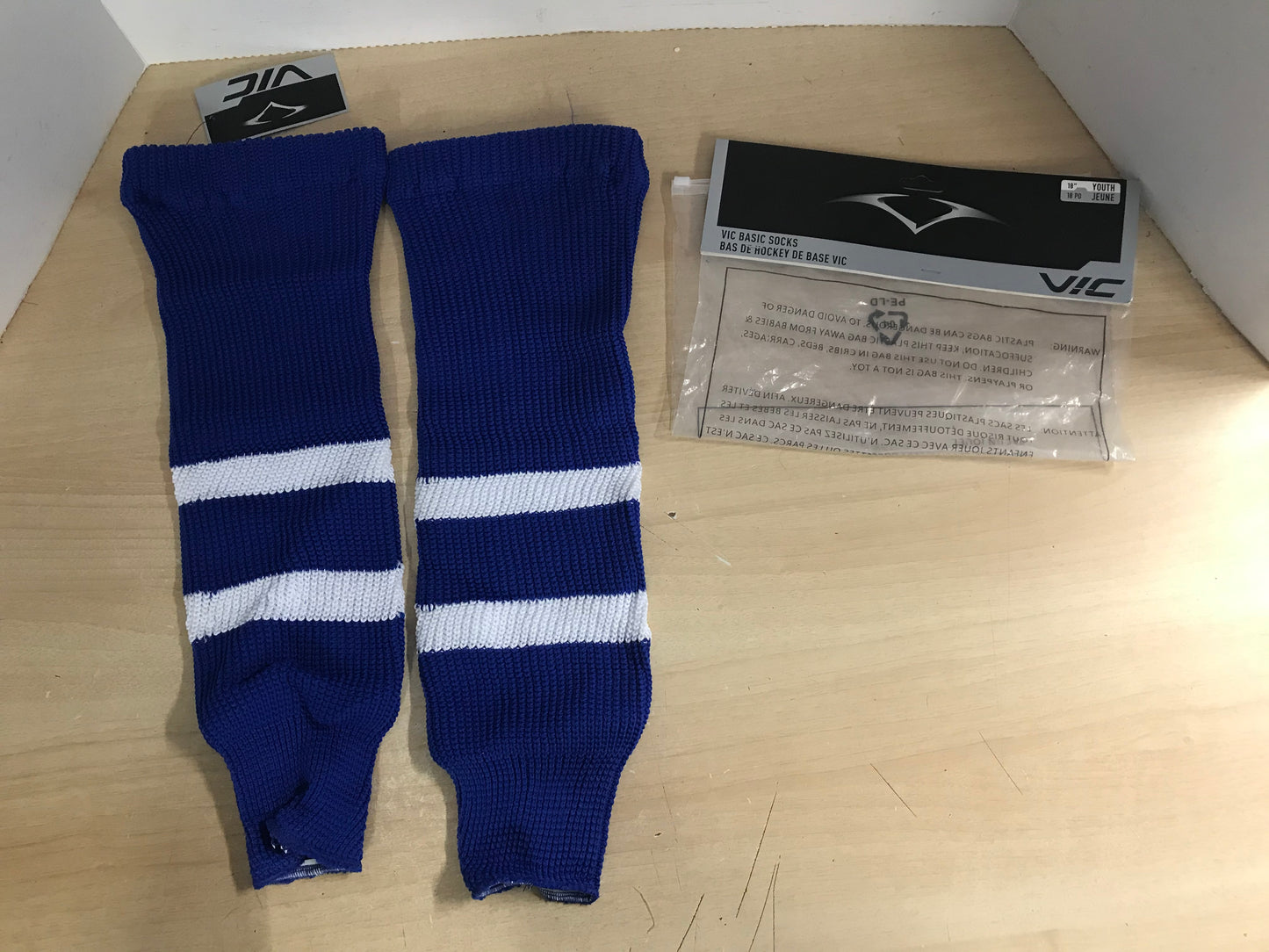 Hockey Socks 18 inch Child 4-7 Vic New In Bag Blue White