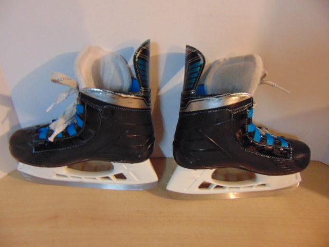 Hockey Skates Child Size 2 Shoe Size Bauer Prodegy Black Blue