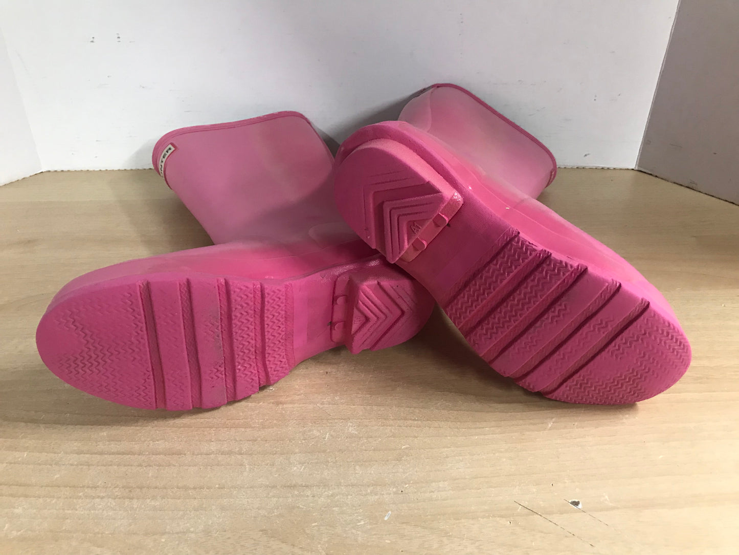 Hunter Rain Boots Child Size 3-4 Pink With Hunter Liner Some Color Wear