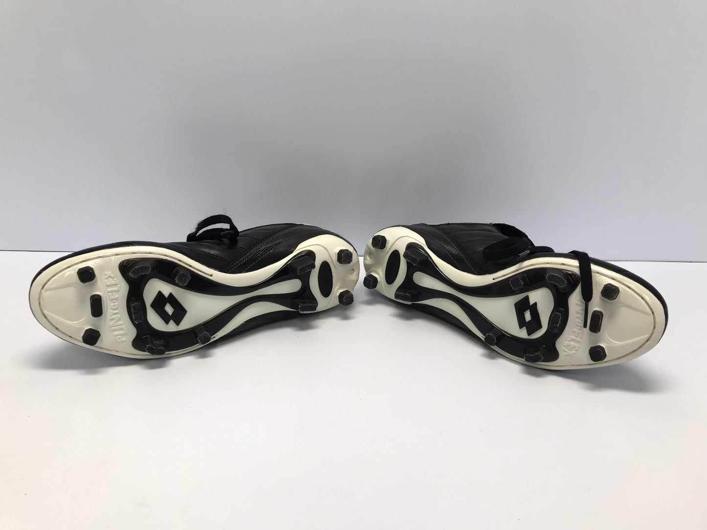 Soccer Shoes Cleats Men's Size 10.5 Lotto Black White Excellent As New