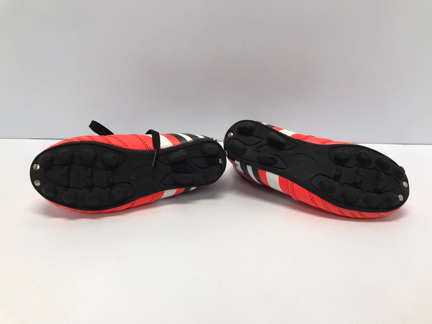 Soccer Shoes Cleats Child Size 10 Toddler Orange and Black Excellent
