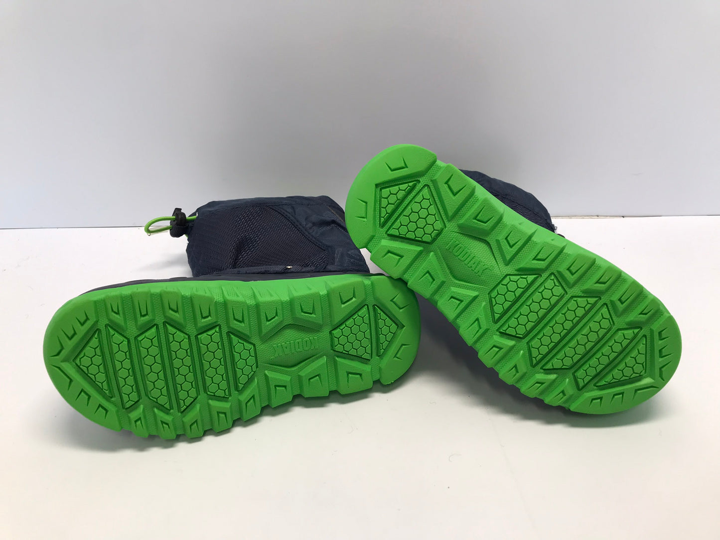 Winter Boots Child Size 12 Kodiak Waterproof With Liners Marine Blue and Green New Demo Model