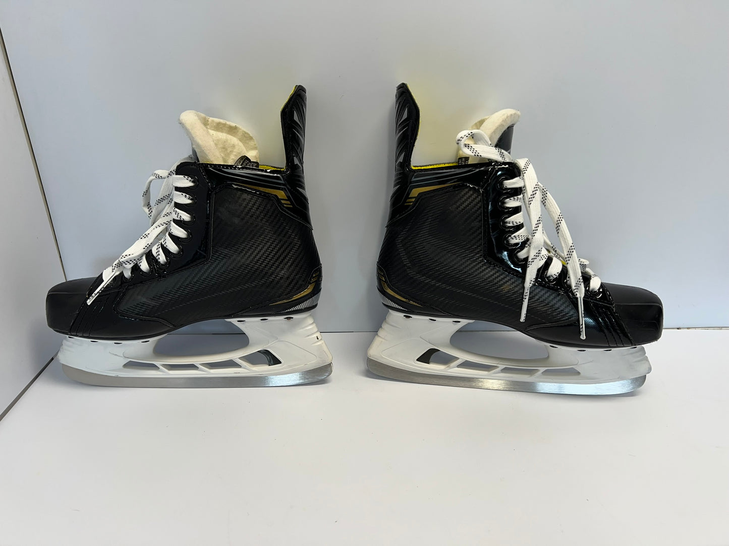 Hockey Skates Men's Size 6.5 Shoe 5.5 Skate Size Bauer Supreme S27 New Demo Model