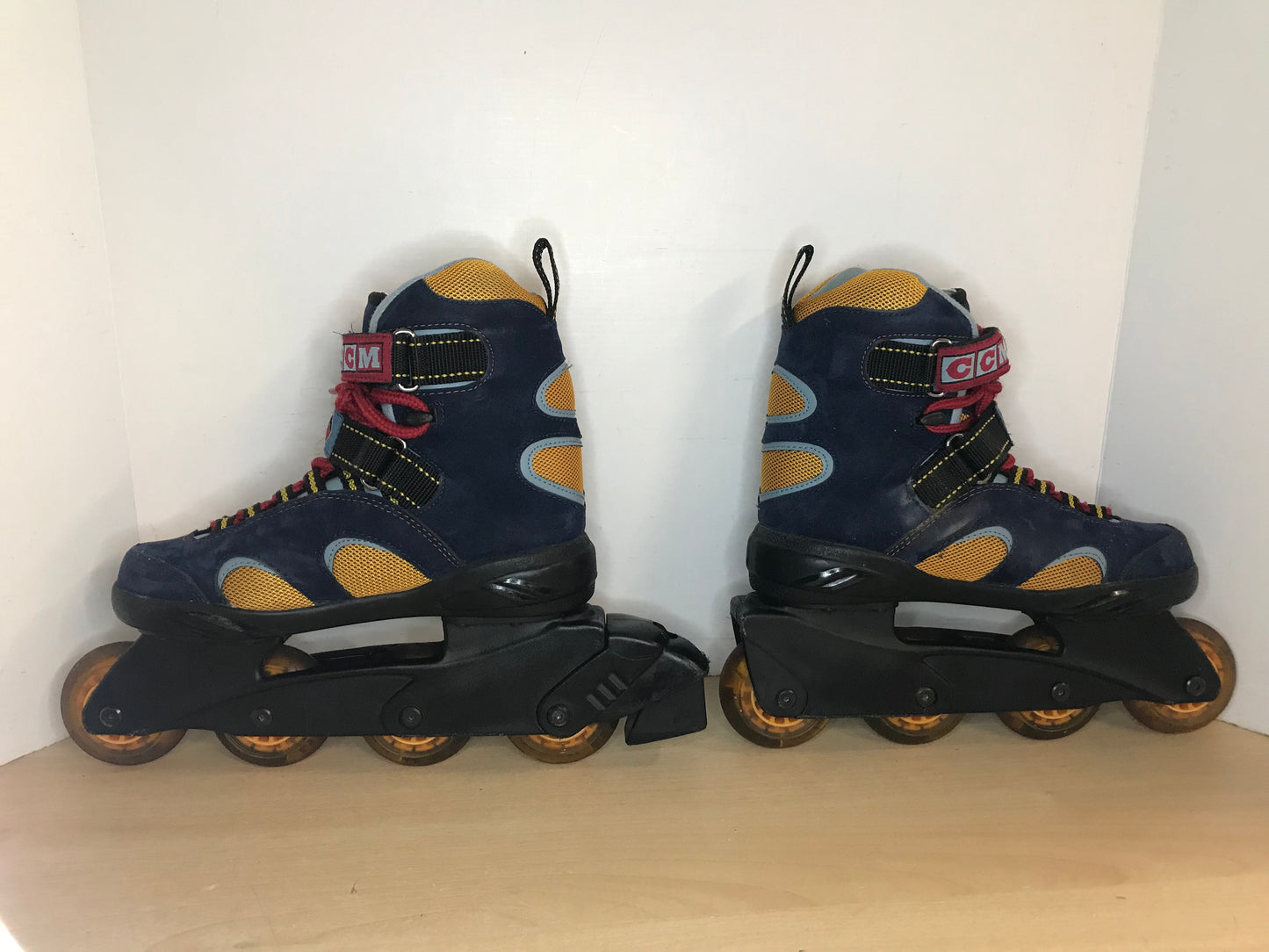 Inline Roller Skates Ladies Size 5-6 CCM Blue Yellow As New