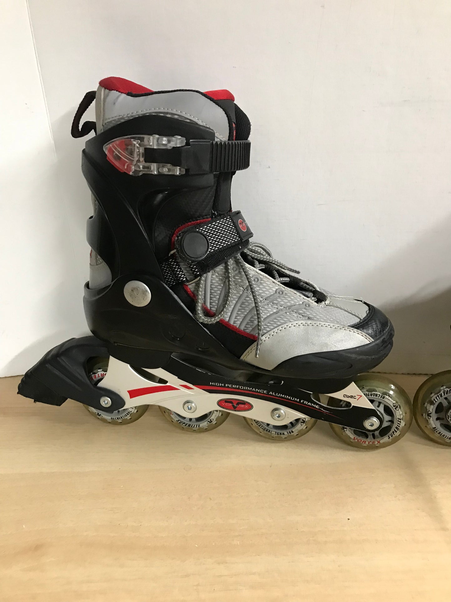 Inline Roller Skates Men's Size 7 Vortex Rubber Wheels Red Black