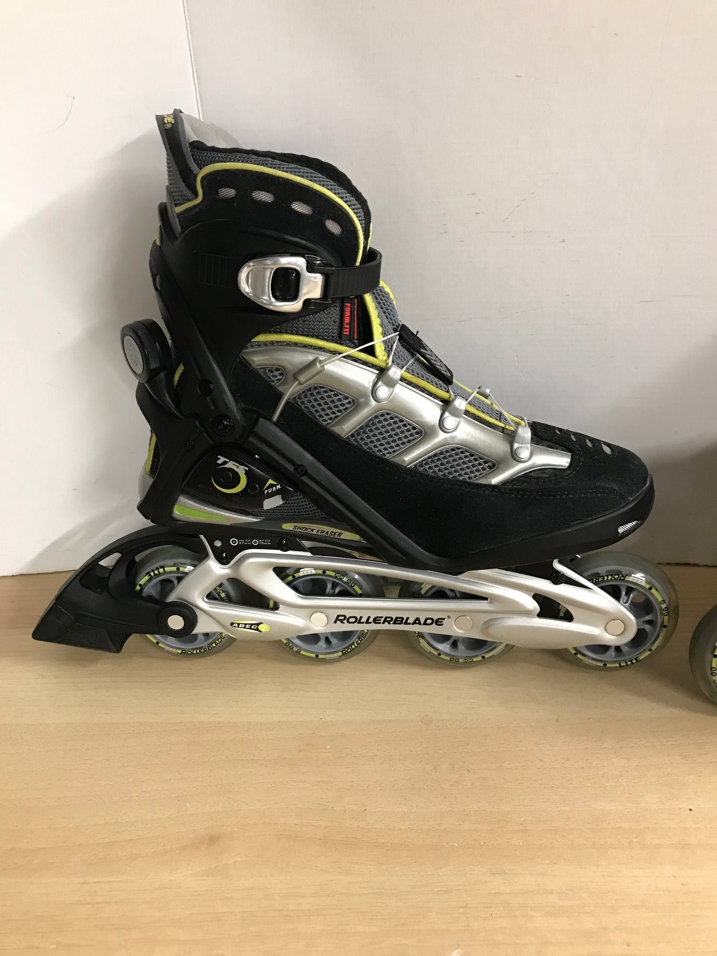 Inline Roller Skates Men's Size 8.5 Rollerblade Brand Rubber Wheels Black Grey Lime Excellent