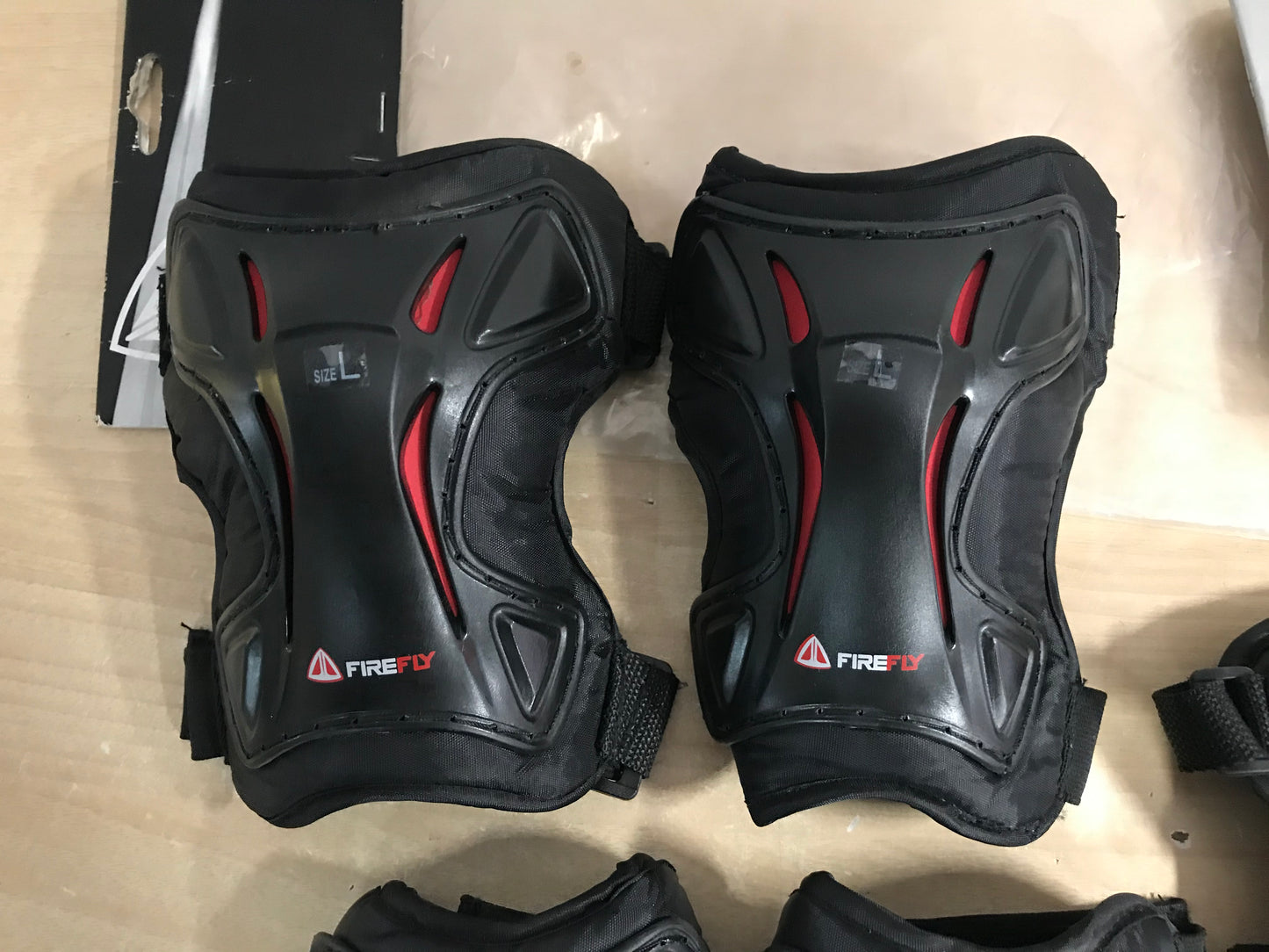 Inline Roller Skates Protective Knee Wrist Elbow Pads Firefly Adult Large New Demo Model