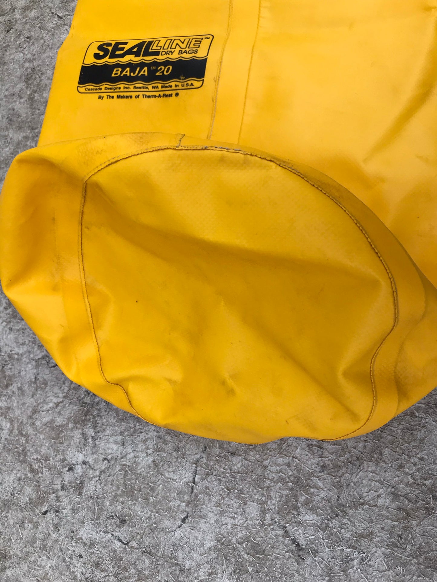 Kayak Canoe Boat SealLine 20 L Yellow Waterproof Bag Excellent
