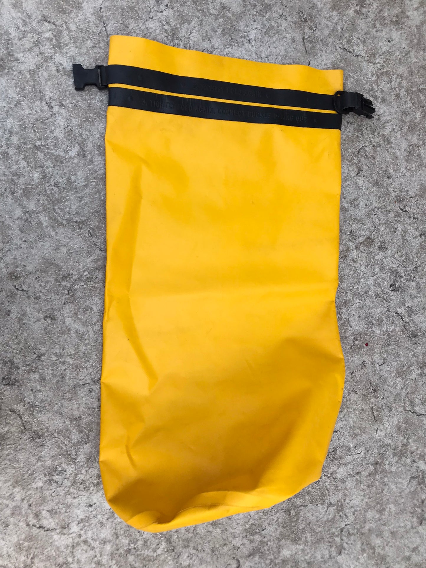 Kayak Canoe Boat SealLine 20 L Yellow Waterproof Bag Excellent