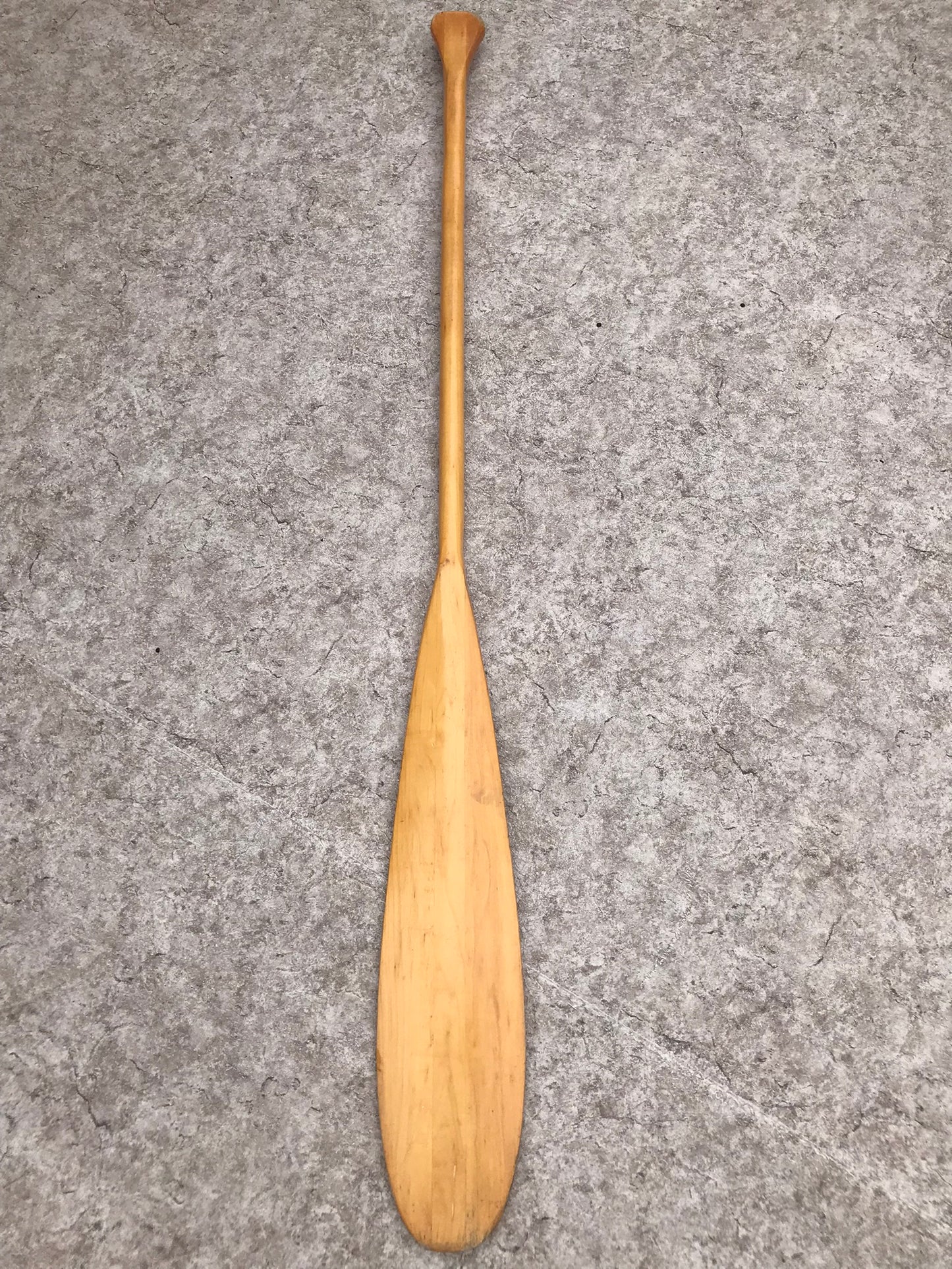 Kayak Canoe Solid Wood Paddle 60 inch Very Nice