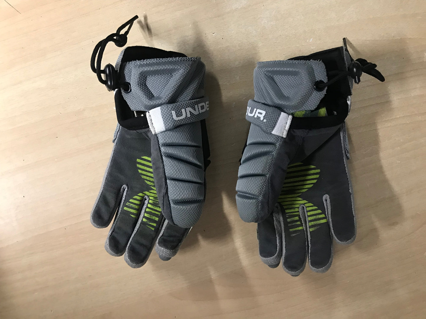 Lacrosse Gloves Size 8-10 Under Armour Grey Excellent PT 3440