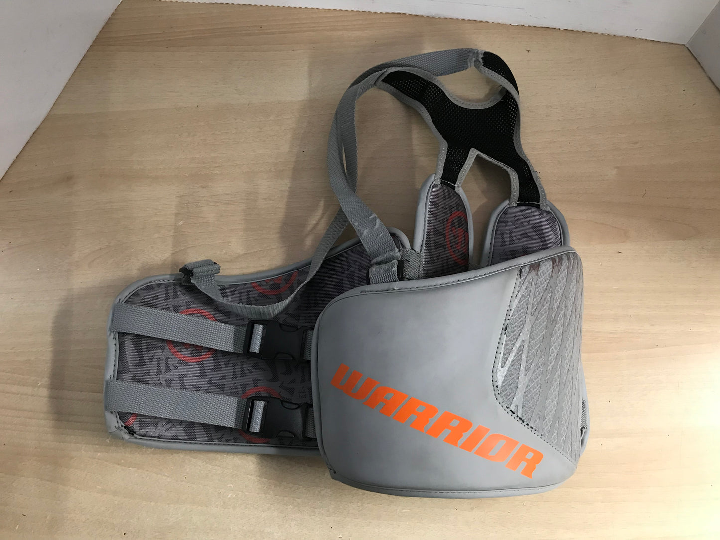 Lacrosse Kidney Pad Child Size X Large 14 Warrior Grey Orange Minor Wear PT 3440