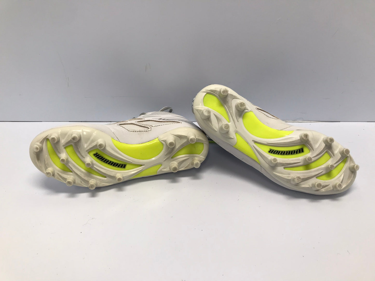 Lacrosse Shoes Cleats Child Size 2 Warrior White Grey