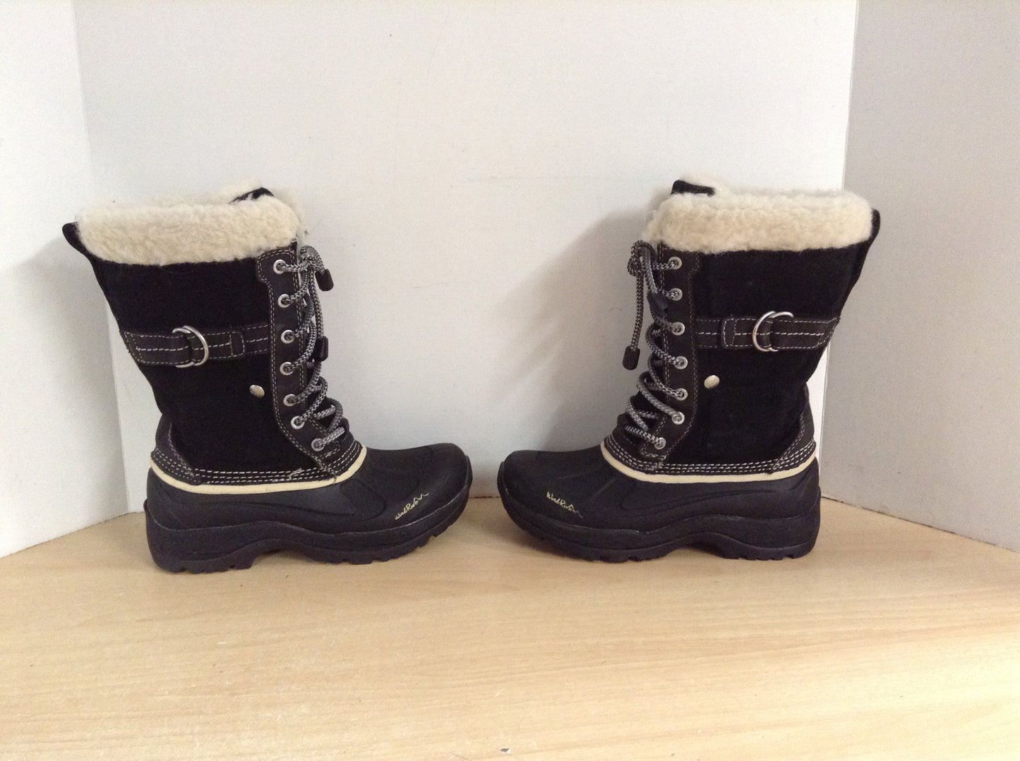 Winter Boots Ladies Size 6 Wind River With Liner Suade Waterproof Black As New