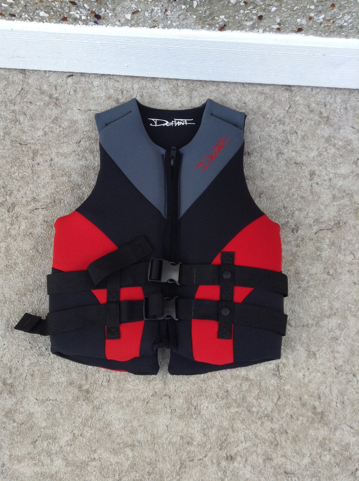 Life Jacket Adult Size Medium Defiant Black Red Grey Neoprene New Demo Model