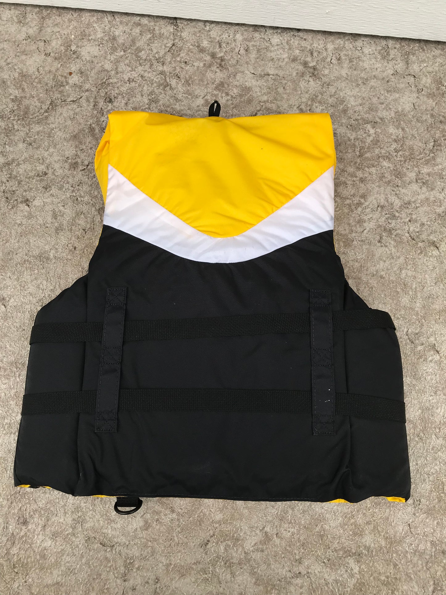 Life Jacket Adult Size Small Fluid Black Yellow New Demo Model