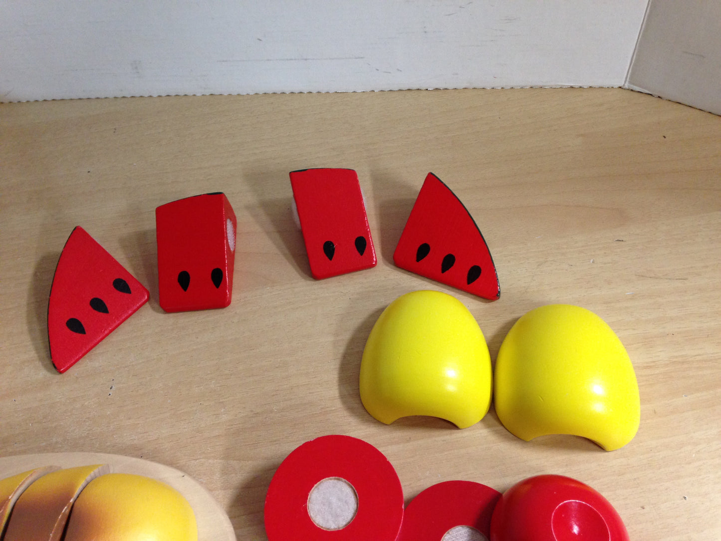 Melissa and Doug Cutting Play Wood Food Excellent As New