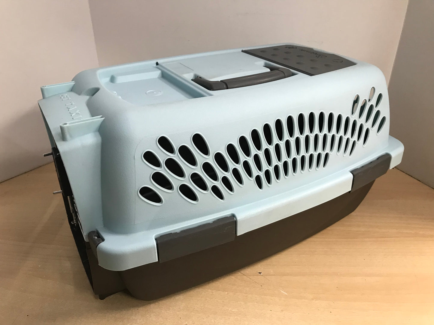 My Little Pet Shop Dog Puppy Cat Kennel Crate 10 lb Blue 18x12x12 inch