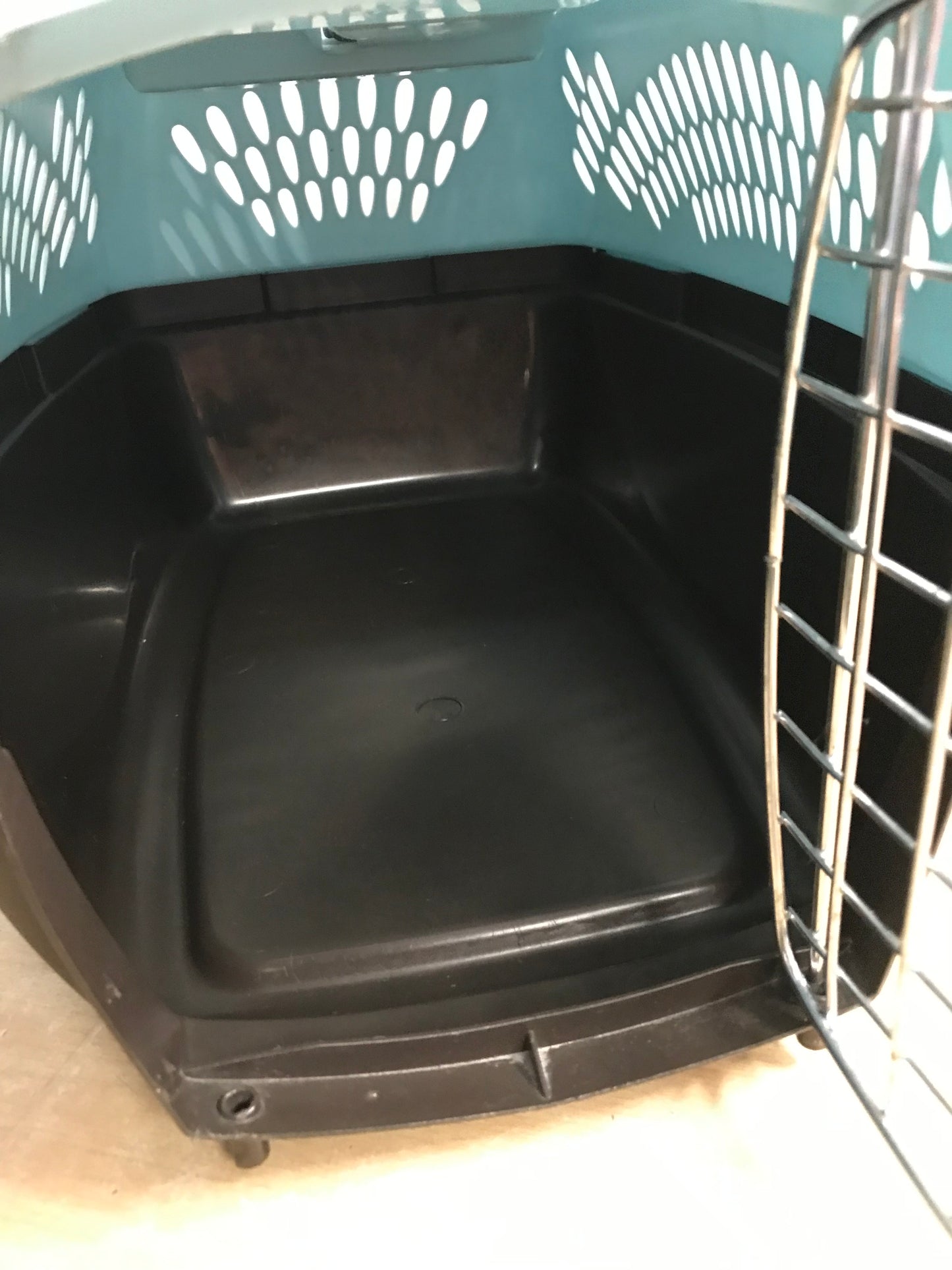 My Little Pet Shop Dog Puppy Cat Kennel Crate 10 lb Blue 18x12x12 inch