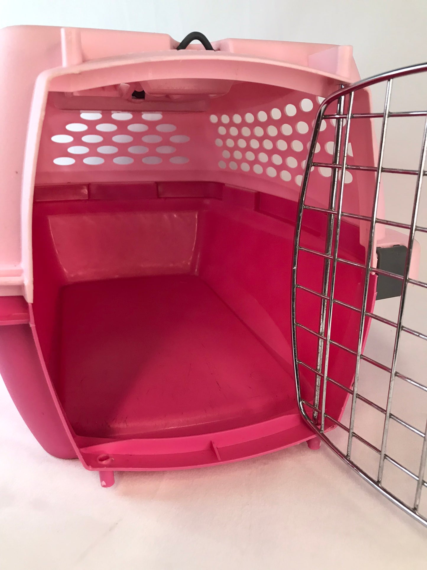 My Little Pet Shop Dog Puppy Cat Kennel Crate Petmate Kennel Cab Pink Fushia Small Fits Up To 10 Pounds Excellent