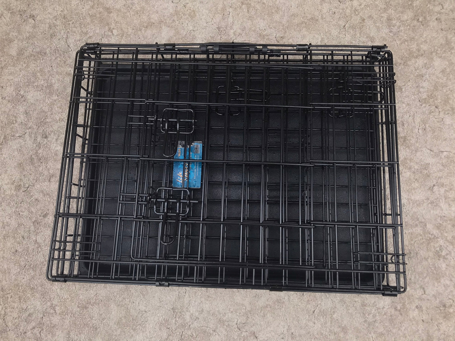 My Little Pet Shop Dog Puppy Pet Crate All Metal With Base 2 Doors and Extra Slat for Seperation As New Excellent 24 x 18 x 21 Up to 20 lb