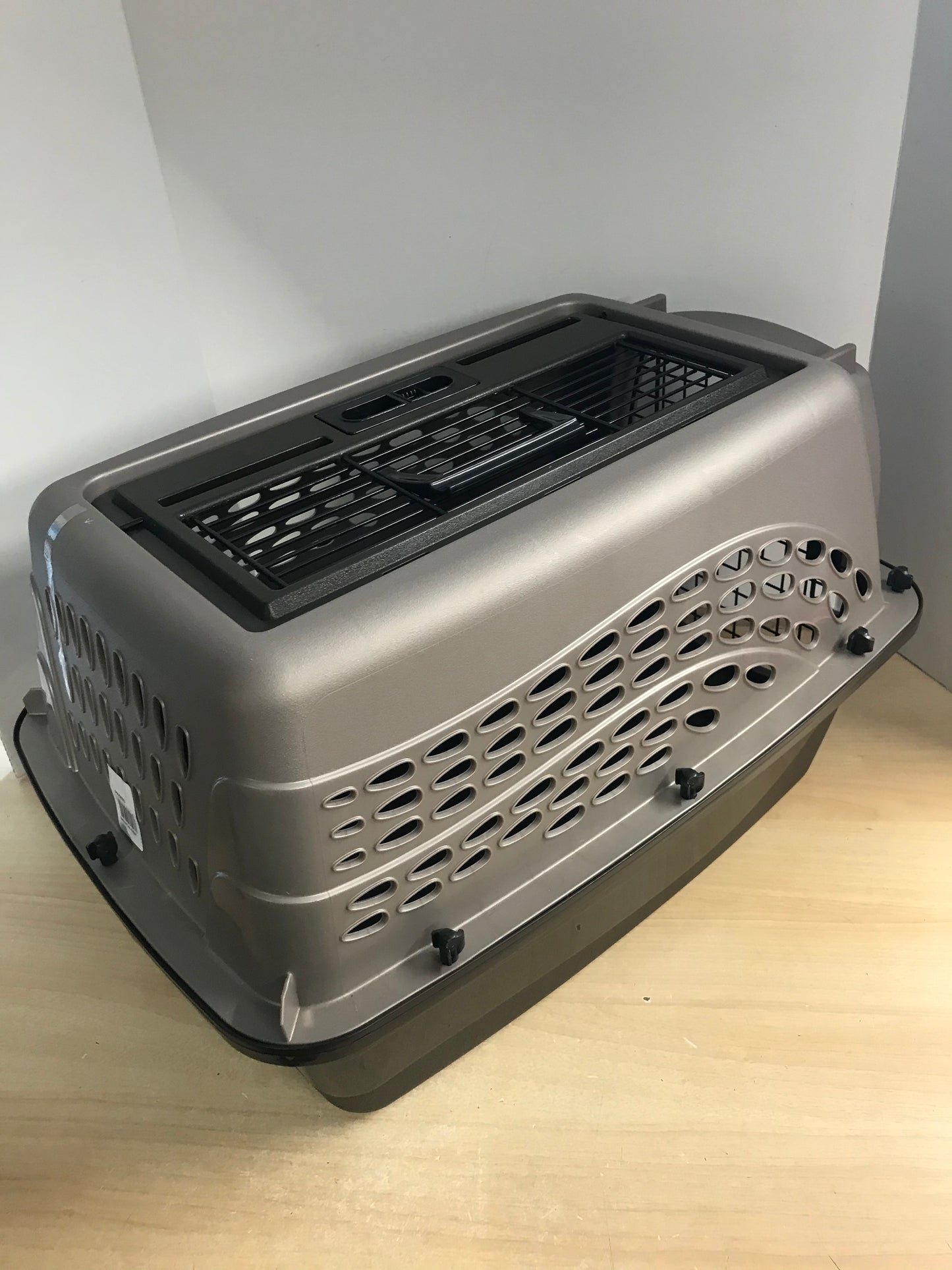 My Little Pet Shop Pet Puppy Cat Kennel Crate 2 Door With Top Load Light and Dark Brown 24 x 18 x 16 Up To 25 lb Excellent