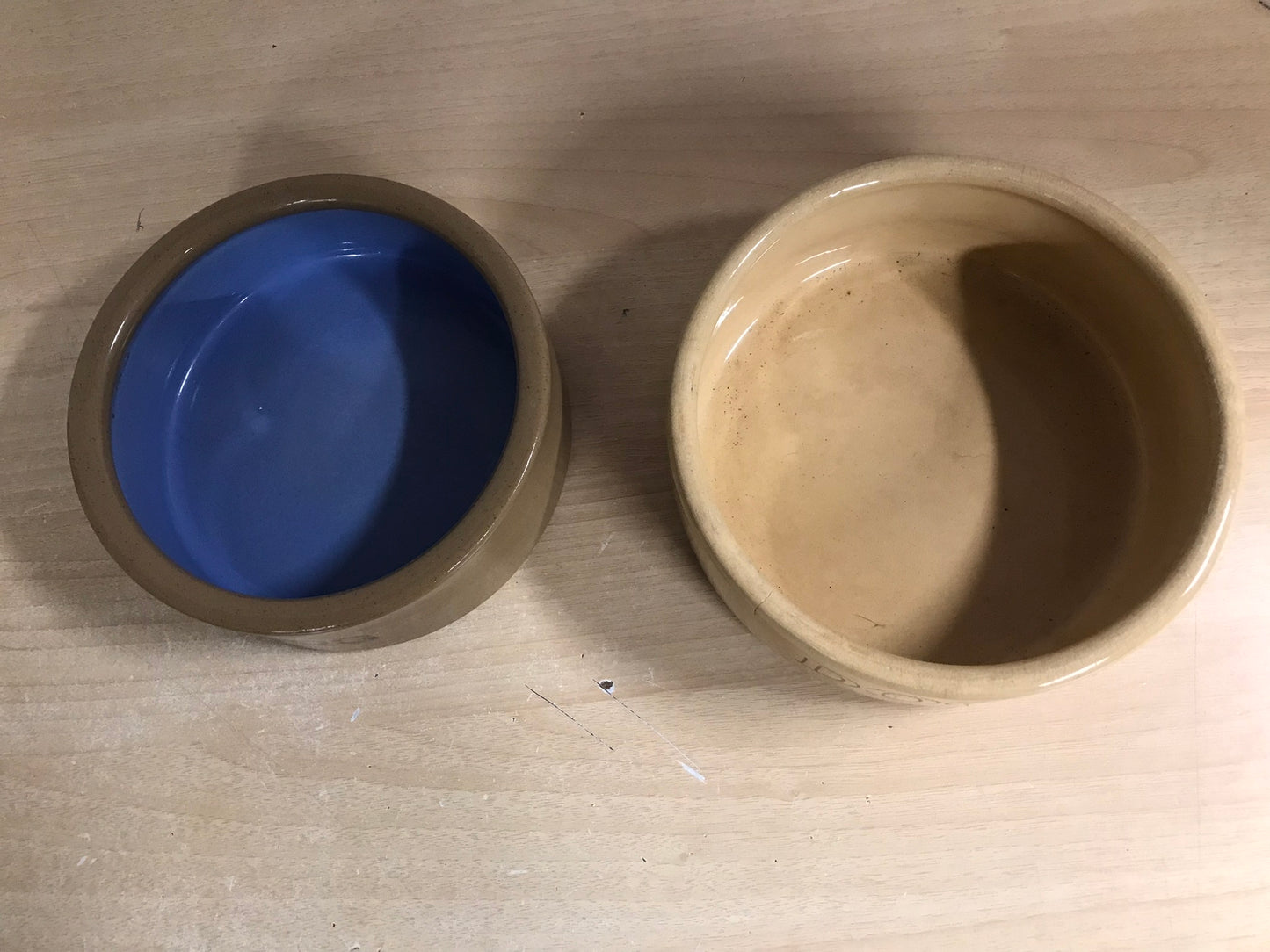 My Little Pet Shop Set of 2 Vintage 1950's Old Pottery Dog Bowls Excellent Condition Made in England 6 and 7 inch