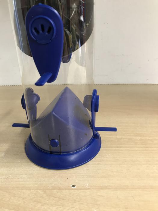 My Little Pet Shop Tall Bird Feeder Squirrel Rodent Proof As New Excellent