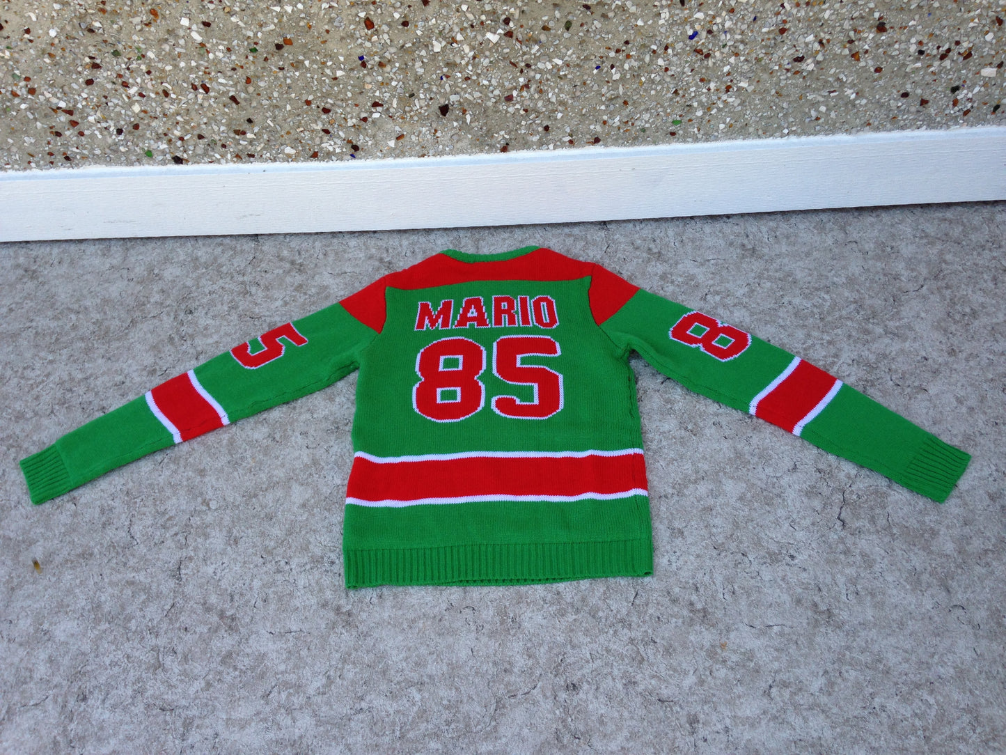 Nintendo Super Mario Vintage Child Size 14 Knit Sweater RARE