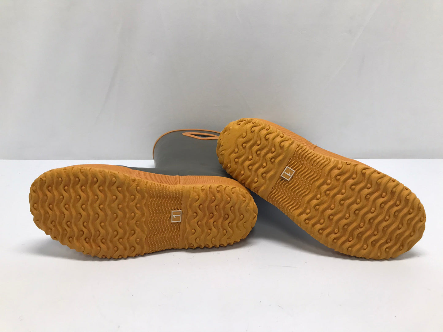 Rain Boots Child Size 1 Elements Rubber Grey and Yellow As New