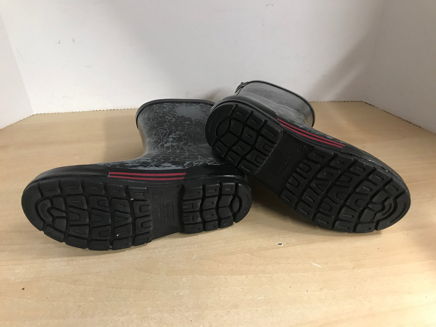 Rain Boots Child Size 3 Weather Spirit Waterproof Black Grey Spiders Excellent