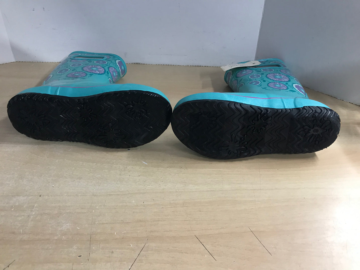 Bogs Brand Ladies 6-7 Waterproof Teal Purple Excellent