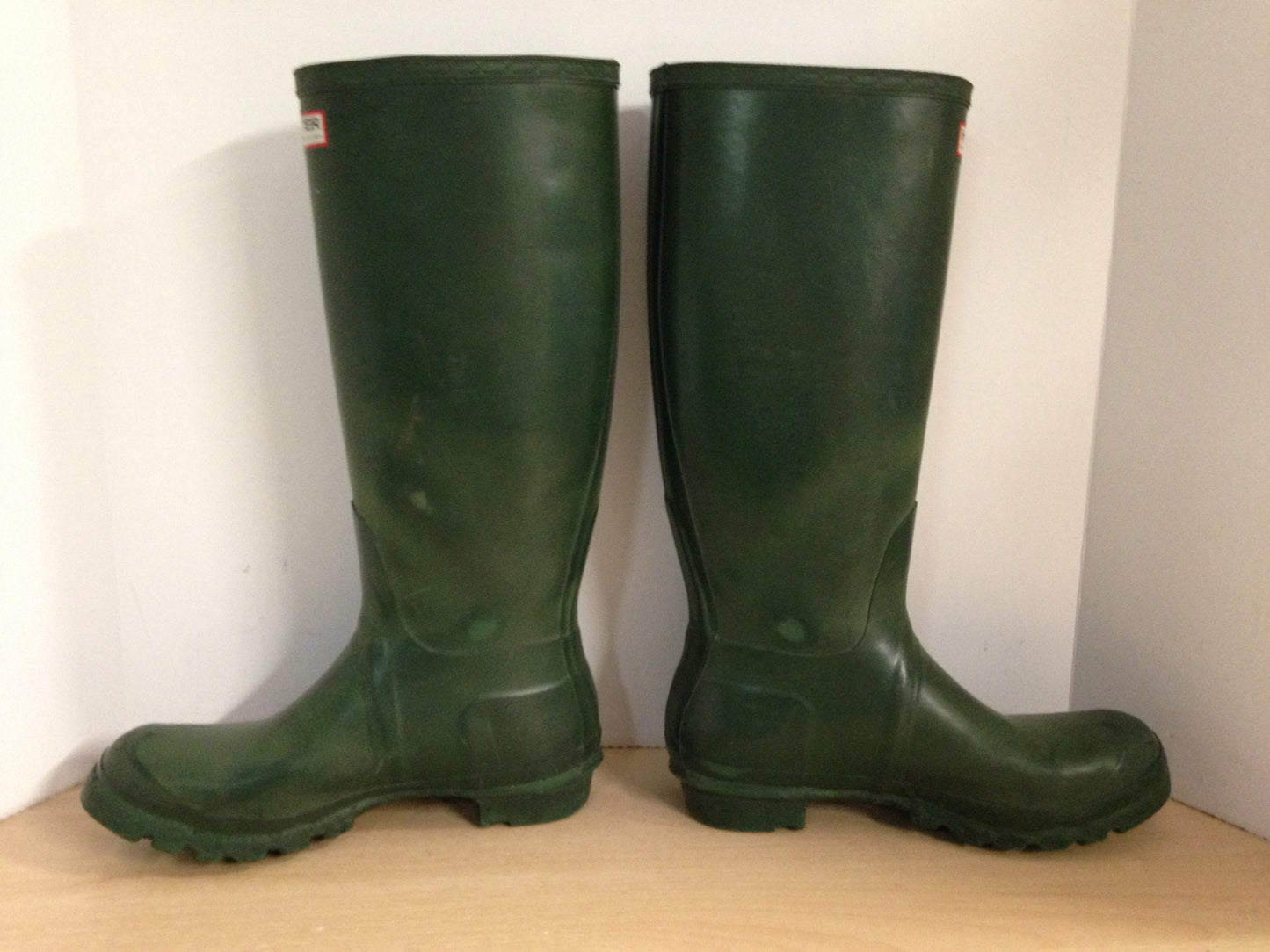 Rain Boots Ladies Size 9 Hunter Green Some Color Wear and Minor Wear