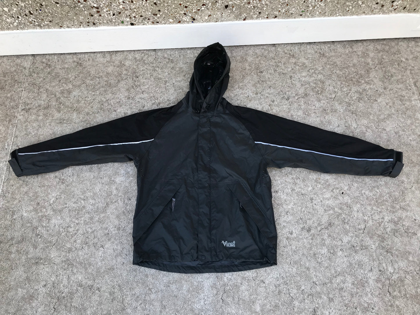 Rain Coat Men's Size Small Viking Black With Reflectors Waterproof NEW DEMO MODEL