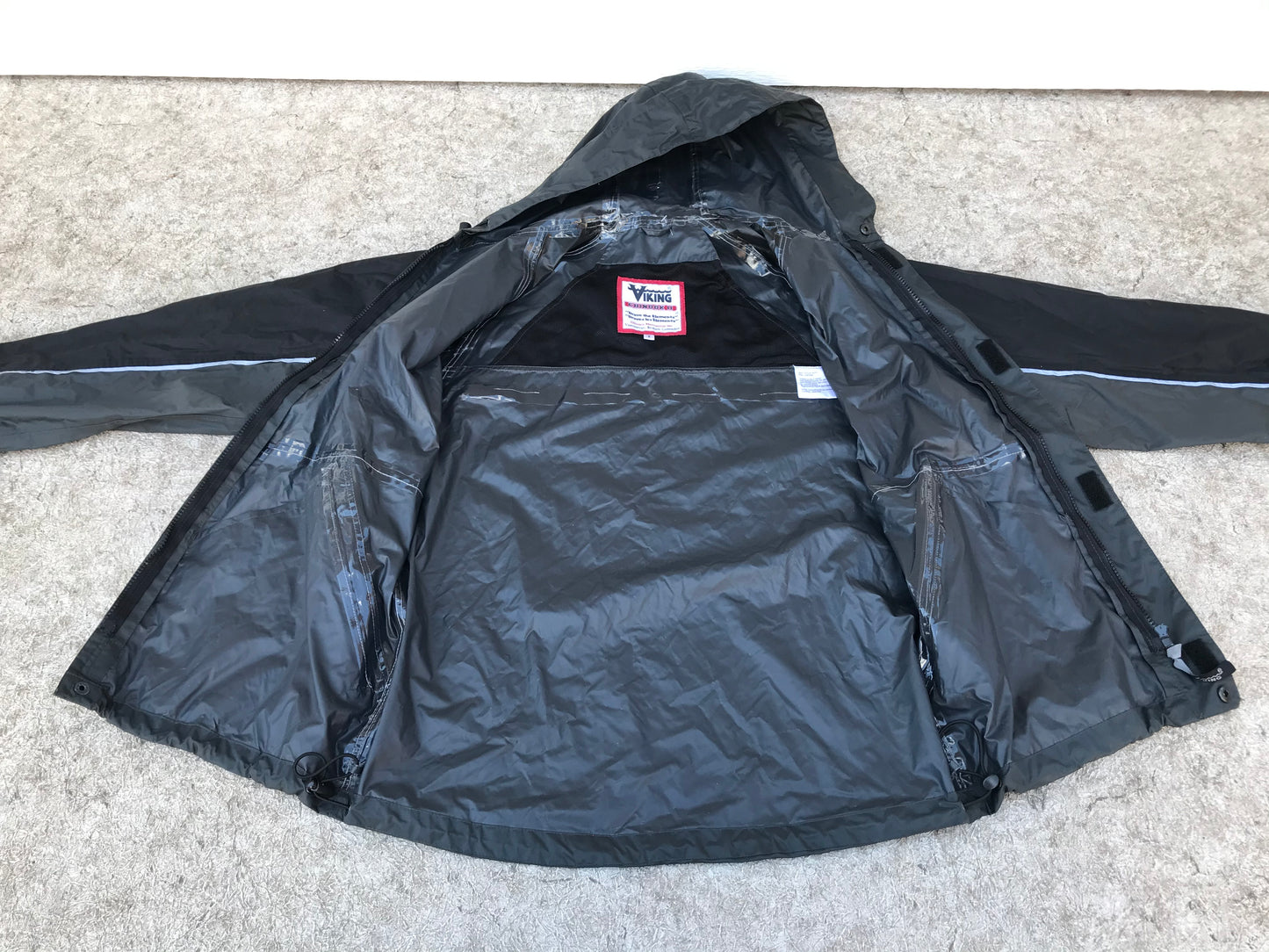 Rain Coat Men's Size Small Viking Black With Reflectors Waterproof NEW DEMO MODEL