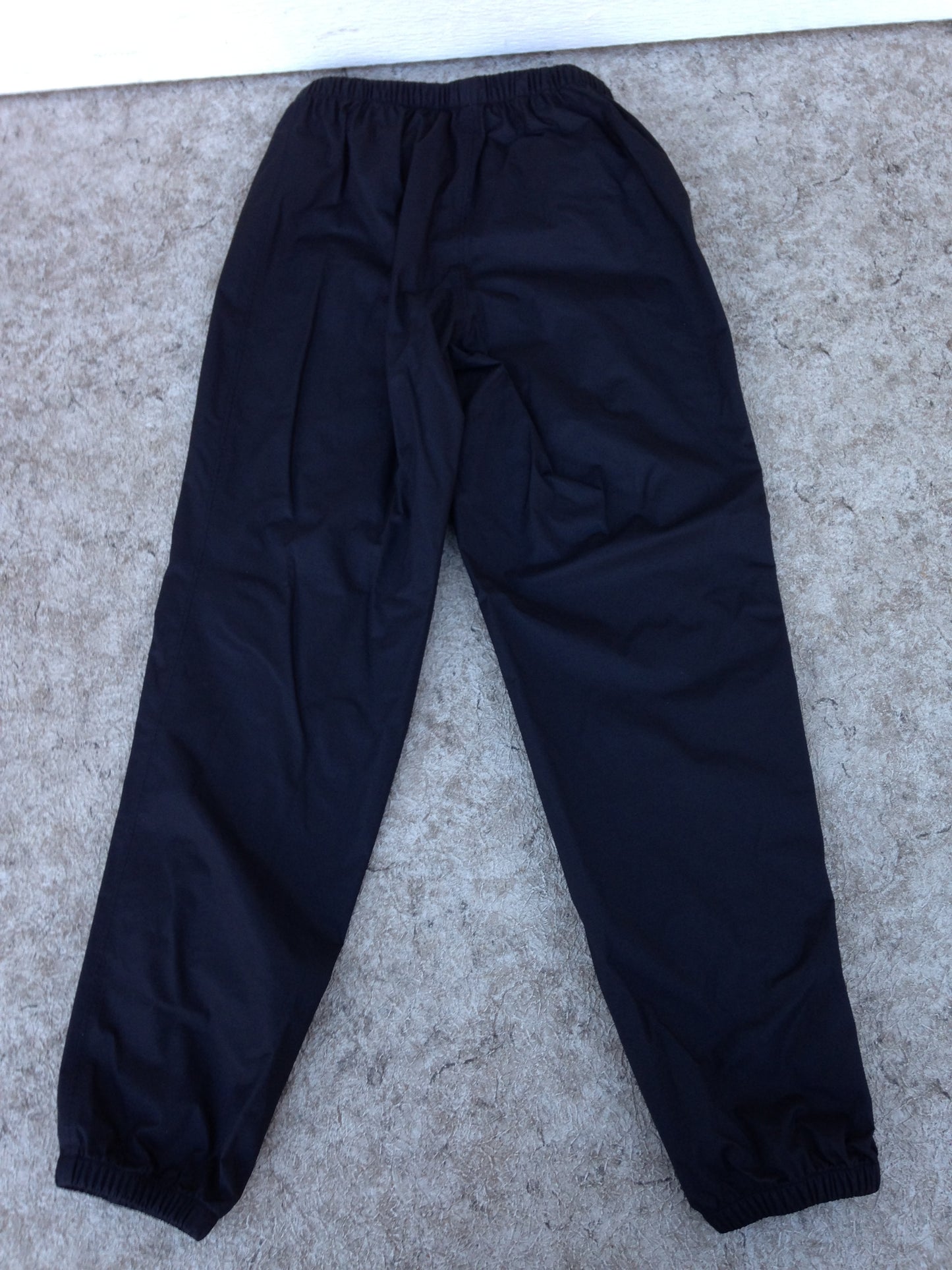 Rain Pants Child Size 16 MEC Youth Black Excellent As new