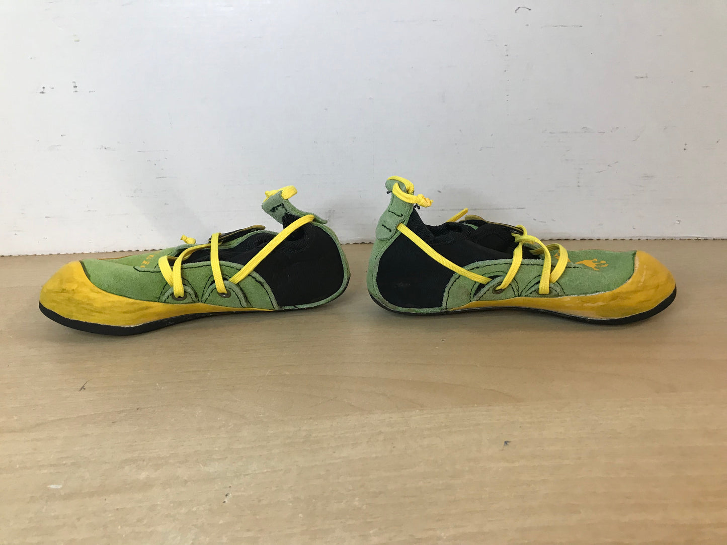 Rock Climbing Shoes Child Size 12-13 La Sportiva Lime and Lemon