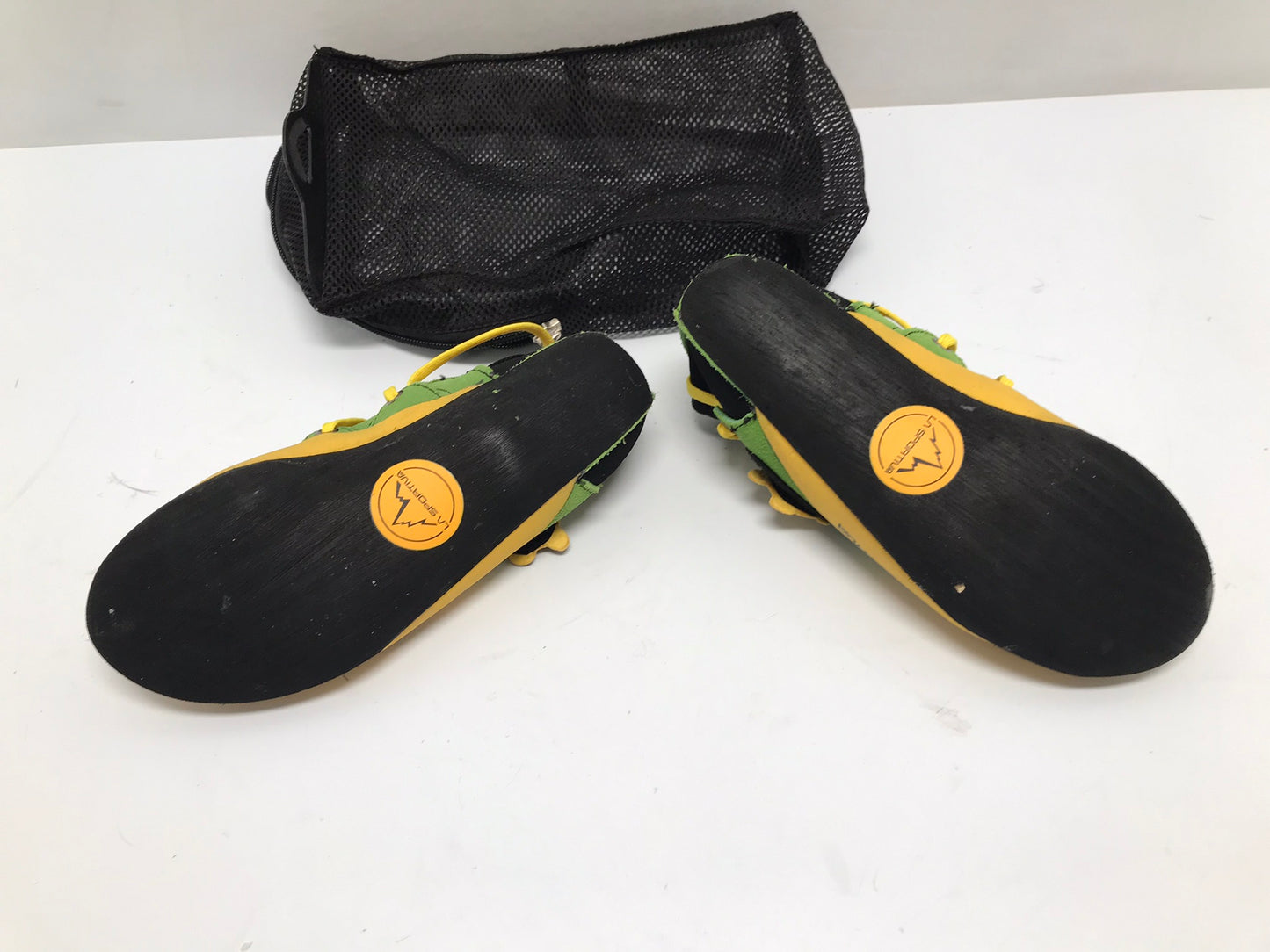 Rock Climbing Shoes Child Size 2-3 La Sportiva Lime Green As New