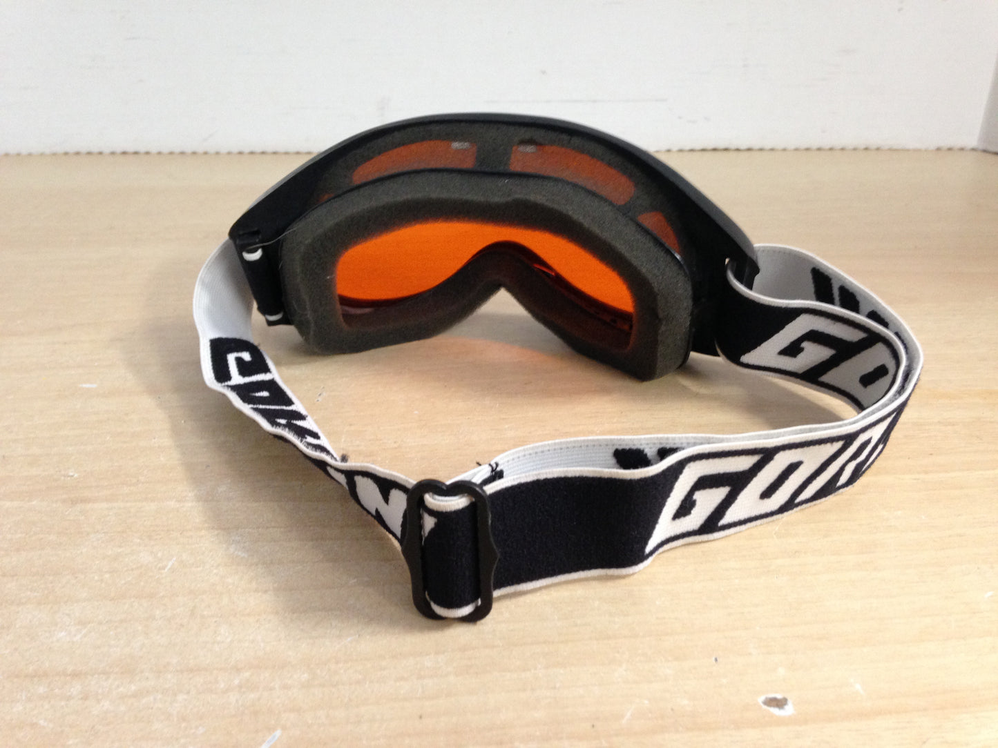 Ski Goggles Child Size 4-6 Gordini Black White With Orange Lense
