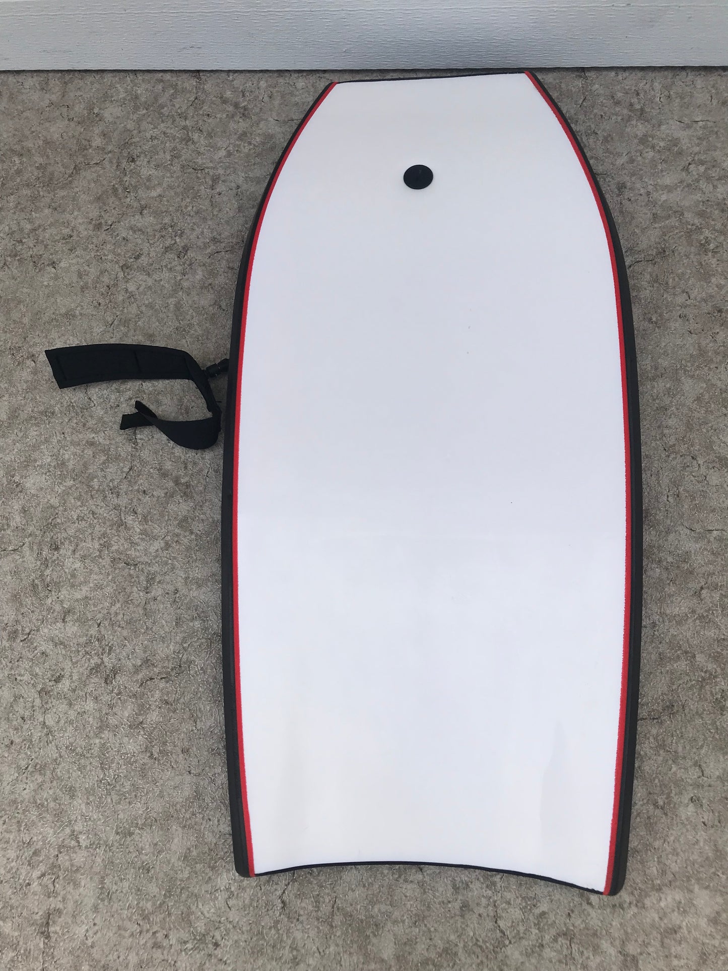 Surf Bodyboard Boogie Board With Heavy Tow Rope Large 40 x 20 inch Black White Excellent