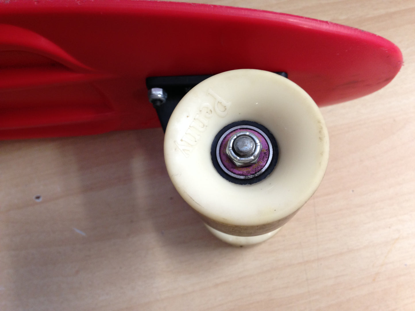 SkateBoard Penny Board 22 inch Raspberry