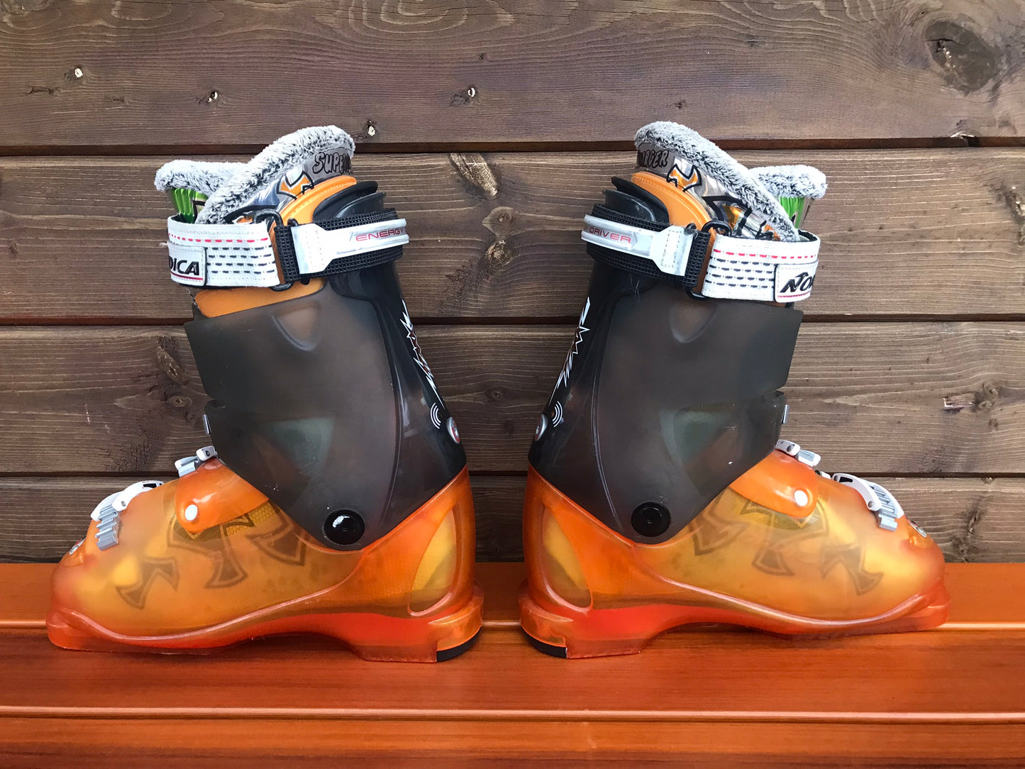 Ski Boots Mondo Size 26.0 Men's Size 8 Ladies Size 9 305 mm Nordica Supercharge Orange Black Green Excellent