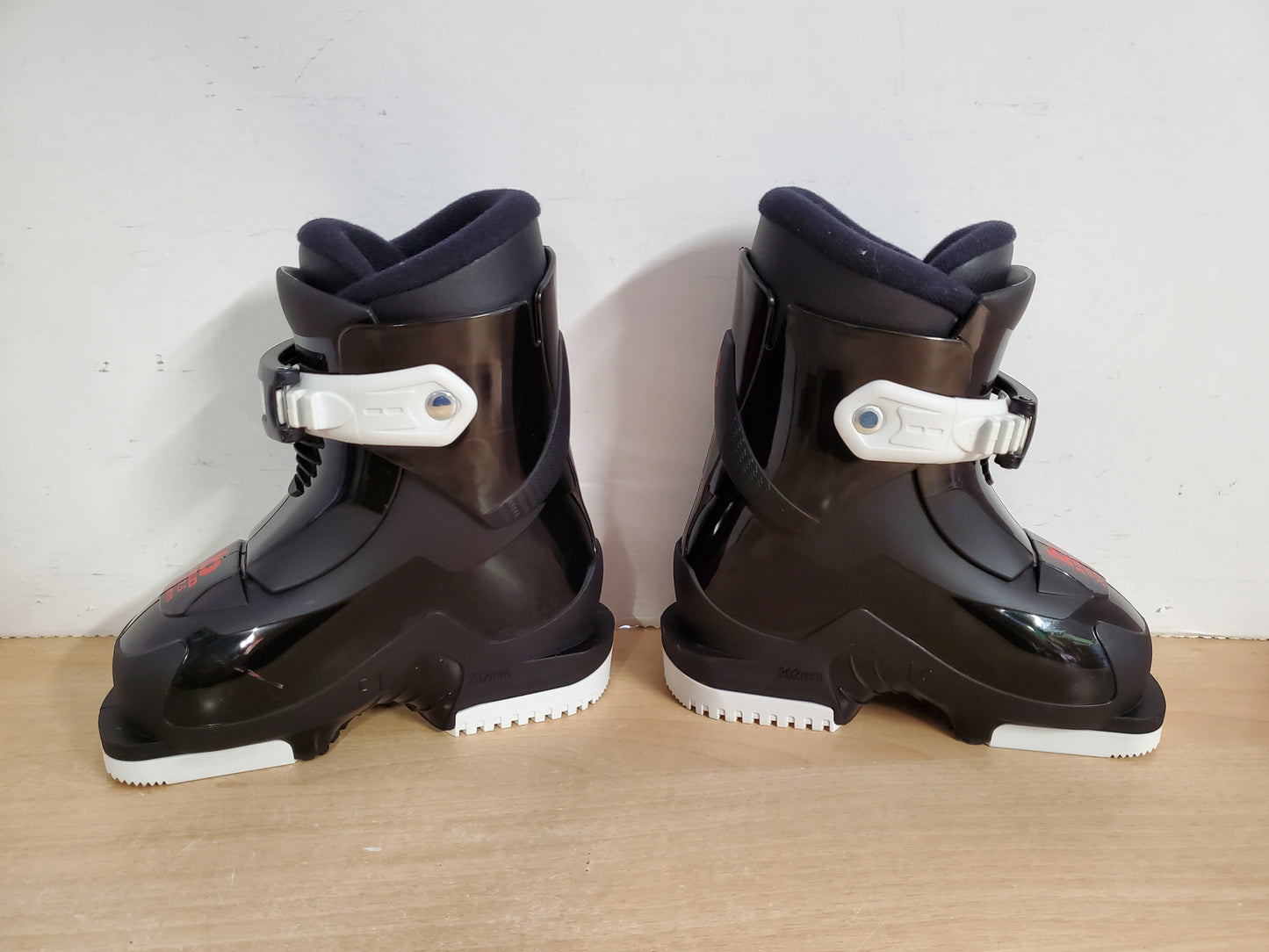 Ski Boots Mondo Size 16.0 Child Shoe Size 9-10 Mondo 202 mm Alpina Black Red White New Demo Model